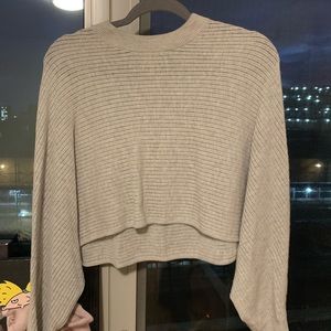 Aritzia Wilfred grey crop sweater